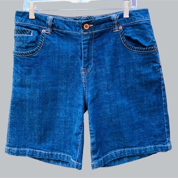 BILL BLASS LADIES STRECH BLUE DENIM 5 POCKET DESIGN BELT LOOPS SHORTS SIZE 12 - Picture 10 of 11